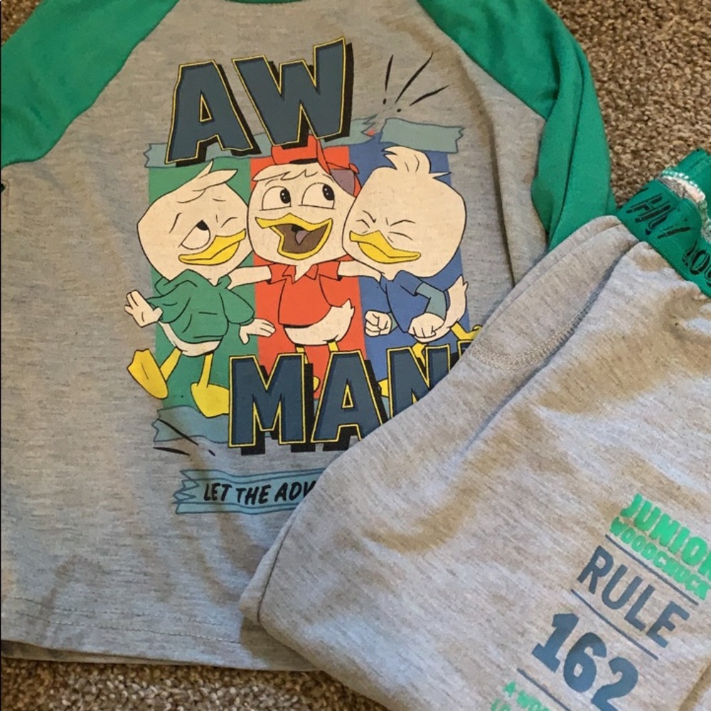 10 - 5t pjs from gap and Disney